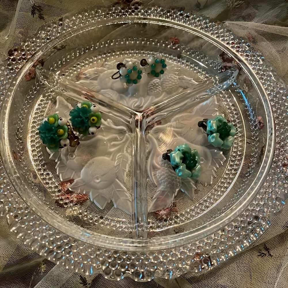 3 pairs of vintage green earrings.